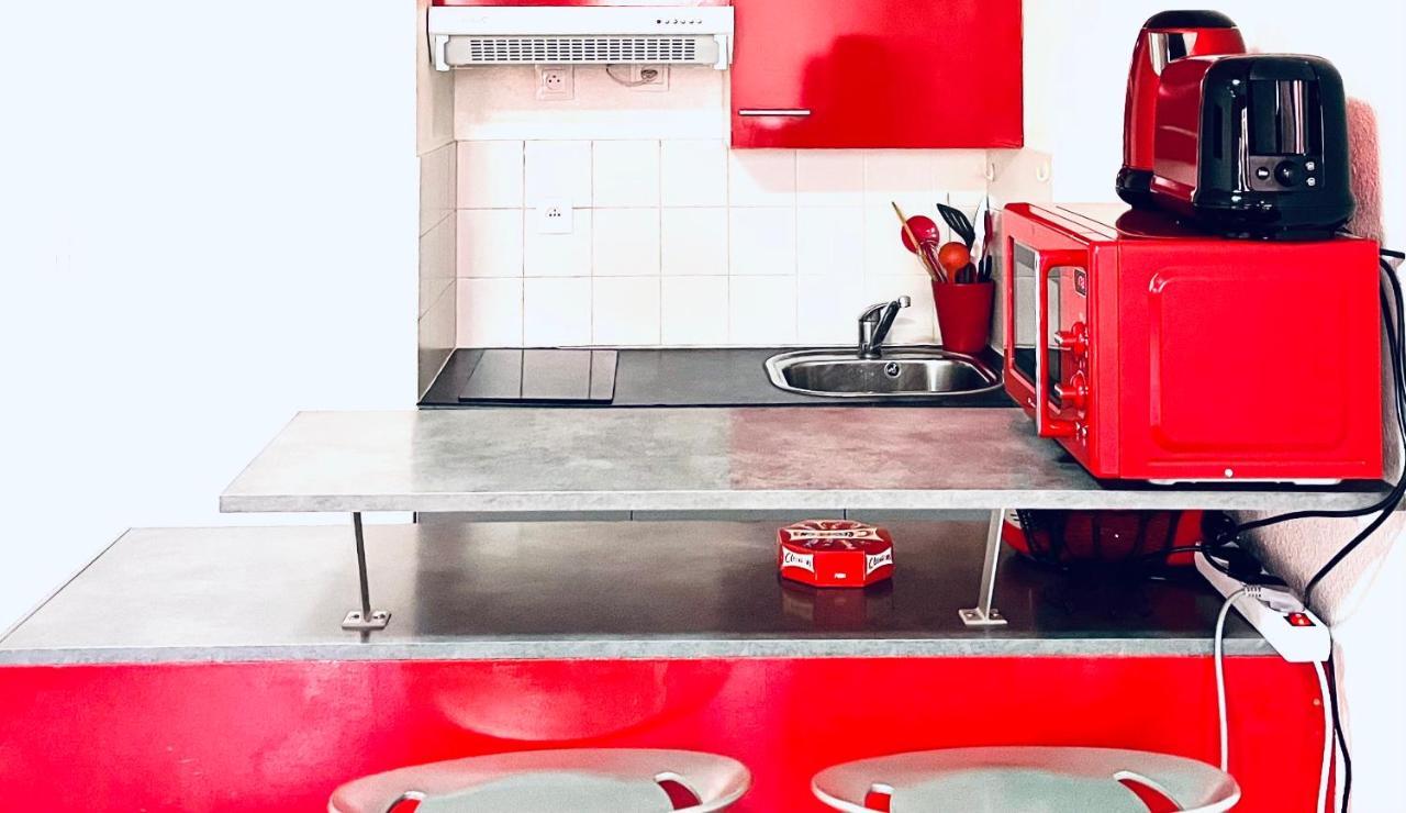شقة Le Red Escape A 15Min Du Centre Avec Parking Prive Gratuit آنسي المظهر الخارجي الصورة